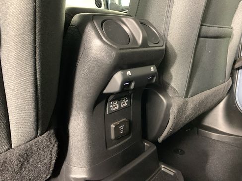 Used 2024 Jeep Wrangler Unlimited Sahara w/ Safety Group AWD/4WD image 31