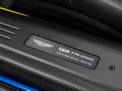 Used 2023 Aston Martin DBS Superleggera Volante RWD image 51
