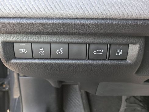 Used 2025 Toyota Camry SE w/ Convenience Package FWD image 11