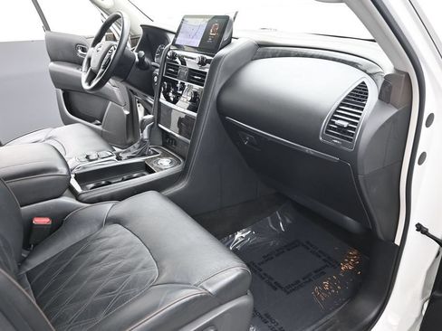 Used 2022 Nissan Armada Platinum w/ Captain's Chairs Package RWD image 28