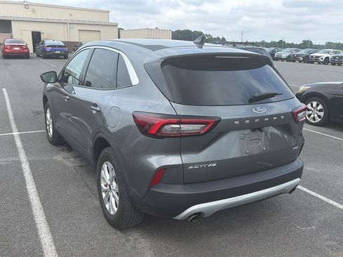 Used 2023 Ford Escape Active AWD/4WD image 3
