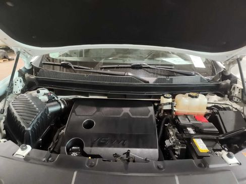 Used 2019 Chevrolet Traverse LT AWD/4WD image 7