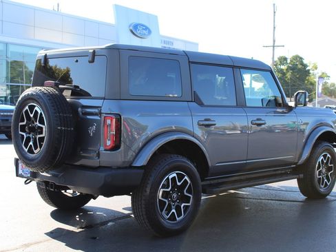 Used 2022 Ford Bronco Outer Banks image 6