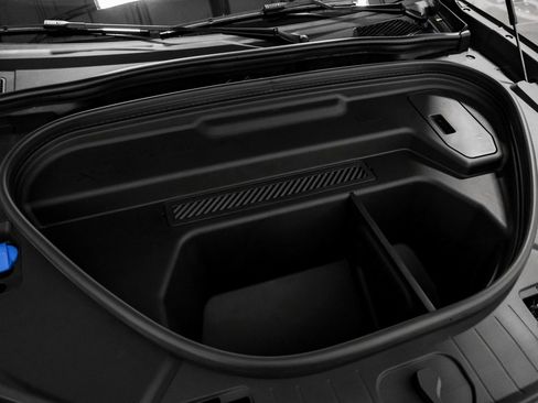 Used 2025 Audi SQ6 e-tron Premium w/ Convenience Package image 47