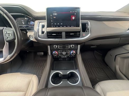 Used 2022 GMC Yukon SLT w/ SLT Premium Package AWD/4WD image 13