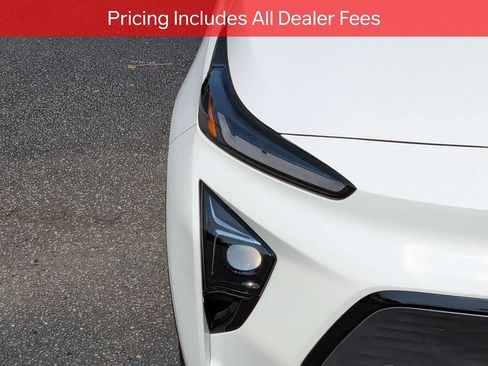 Used 2023 Chevrolet Bolt EUV LT FWD image 10