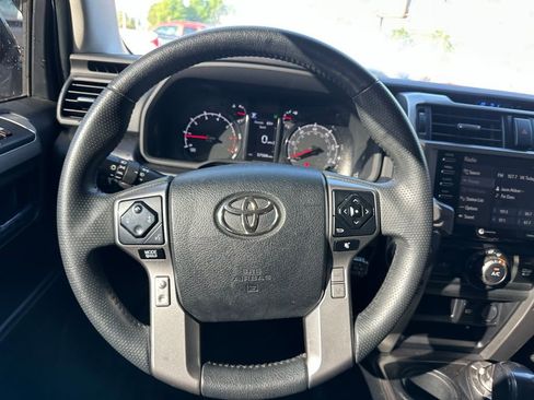 Used 2021 Toyota 4Runner SR5 AWD/4WD image 22