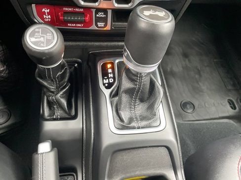 Used 2024 Jeep Wrangler Unlimited Rubicon image 29