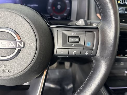 Certified 2023 Nissan Rogue Platinum AWD/4WD image 15