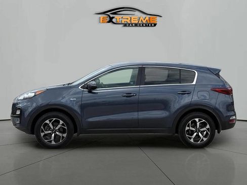 Used 2020 Kia Sportage LX w/ LX Popular Package AWD/4WD image 3