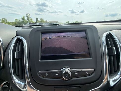 Certified 2024 Chevrolet Equinox LT FWD image 15