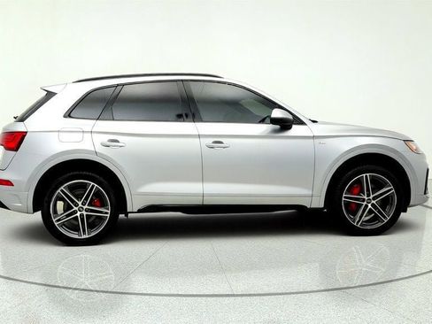 Used 2024 Audi Q5 e Premium Plus w/ Premium Plus Package AWD/4WD image 4