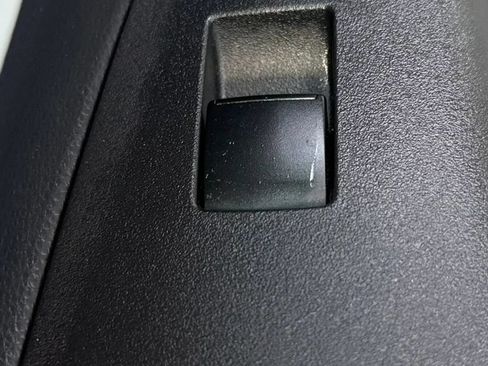 Used 2023 Toyota Corolla SE FWD image 27
