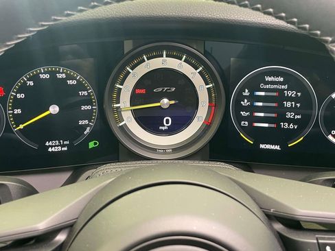 Used 2022 Porsche 911 GT3 image 41