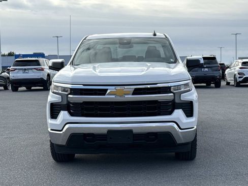 Used 2024 Chevrolet Silverado 1500 LT image 29
