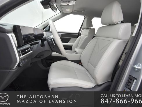 Used 2025 Hyundai Santa Fe SEL image 25