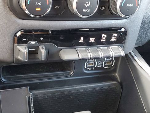 Certified 2022 RAM 1500 Big Horn AWD/4WD image 28