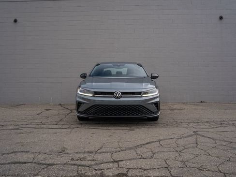 Used 2025 Volkswagen Jetta Sport FWD image 10