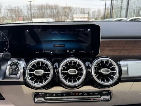 Certified 2021 Mercedes-Benz GLB 250 4MATIC image 16