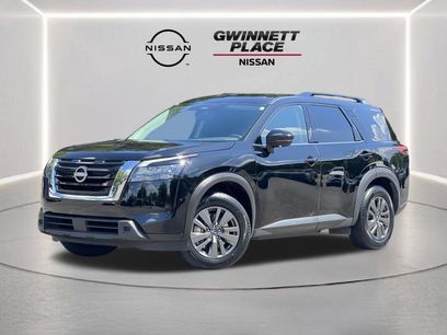 Used 2024 Nissan Pathfinder SV