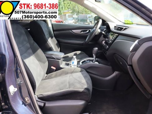 Used 2016 Nissan Rogue S w/ S Family Package AWD/4WD image 17