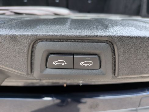 Certified 2025 BMW X5 xDrive50e w/ M Sport Package image 42