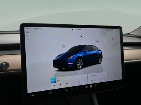 Used 2024 Tesla Model Y Long Range AWD/4WD image 26