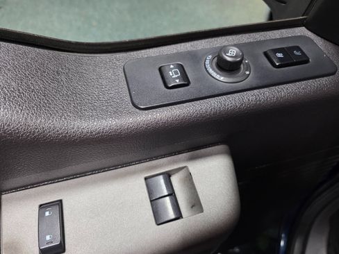 Used 2014 Ford F250 Lariat w/ Chrome Package image 21