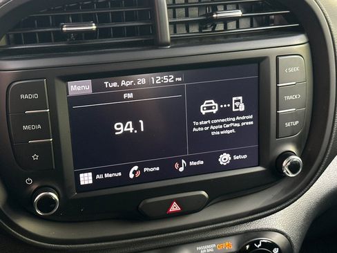 Certified 2023 Kia Soul LX FWD image 18