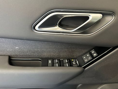 New 2026 Land Rover Range Rover Velar Dynamic SE image 15