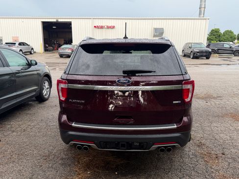 Used 2019 Ford Explorer Platinum AWD/4WD image 10