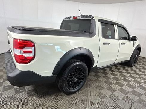 Used 2025 Ford Maverick XL w/ Equipment Group 102A AWD/4WD image 3
