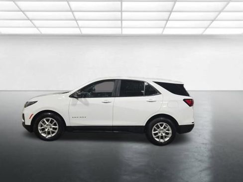 Used 2022 Chevrolet Equinox LS w/ LS Convenience Package image 7