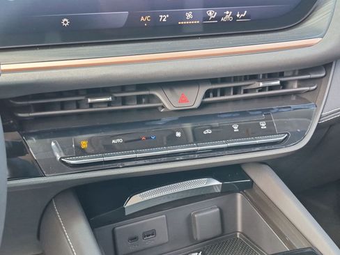 New 2026 Buick Envision Sport Touring AWD/4WD image 12
