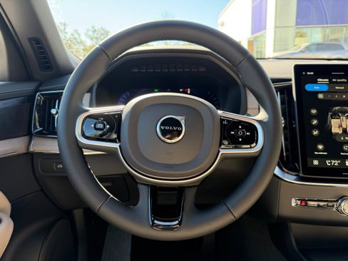 New 2026 Volvo XC90 B6 Plus w/ Protection Package Premier image 15