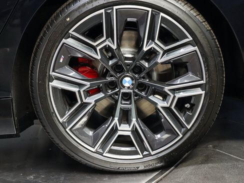 New 2027 BMW i5 eDrive40 w/ M Sport Package RWD image 8