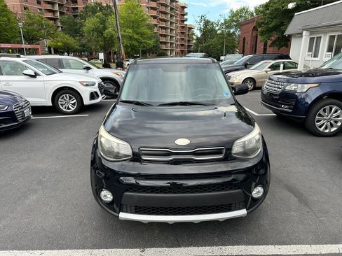 Used 2017 Kia Soul + FWD image 2
