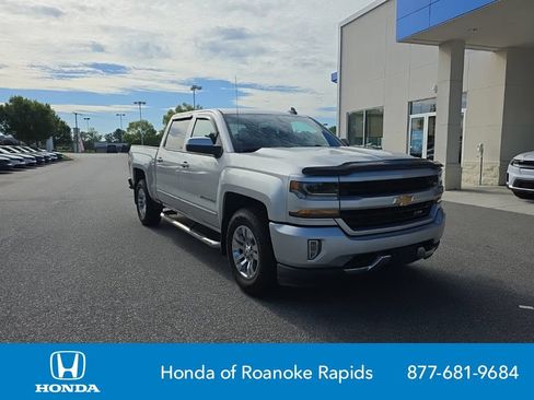 Used 2017 Chevrolet Silverado 1500 LT w/ All Star Edition AWD/4WD image 7