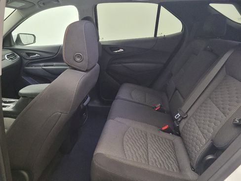 Used 2021 Chevrolet Equinox LT FWD image 18