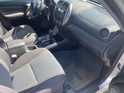 Used 2005 Toyota RAV4 2WD image 22