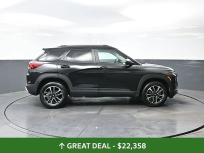 Used 2025 Chevrolet TrailBlazer LT w/ Driver Confidence Package