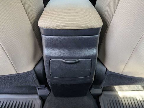 Used 2016 Toyota Corolla LE FWD image 27