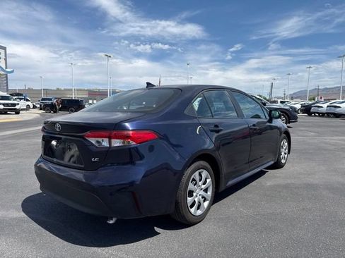 Used 2025 Toyota Corolla LE FWD image 4