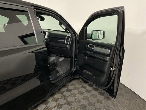 Used 2019 RAM 1500 Big Horn image 30