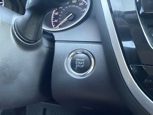 Used 2021 Toyota Camry LE w/ Convenience Package FWD image 17