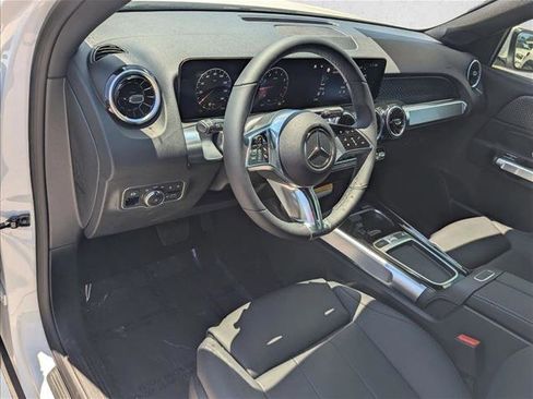 New 2026 Mercedes-Benz GLB 250 image 3