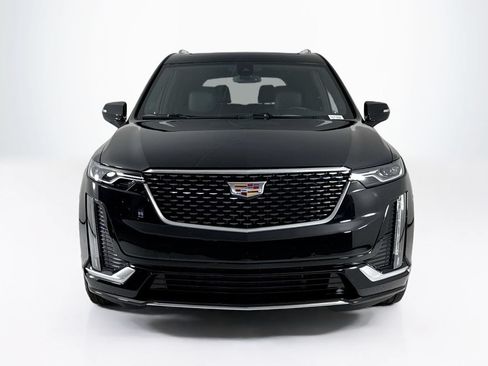 Used 2024 Cadillac XT6 Premium Luxury FWD image 8
