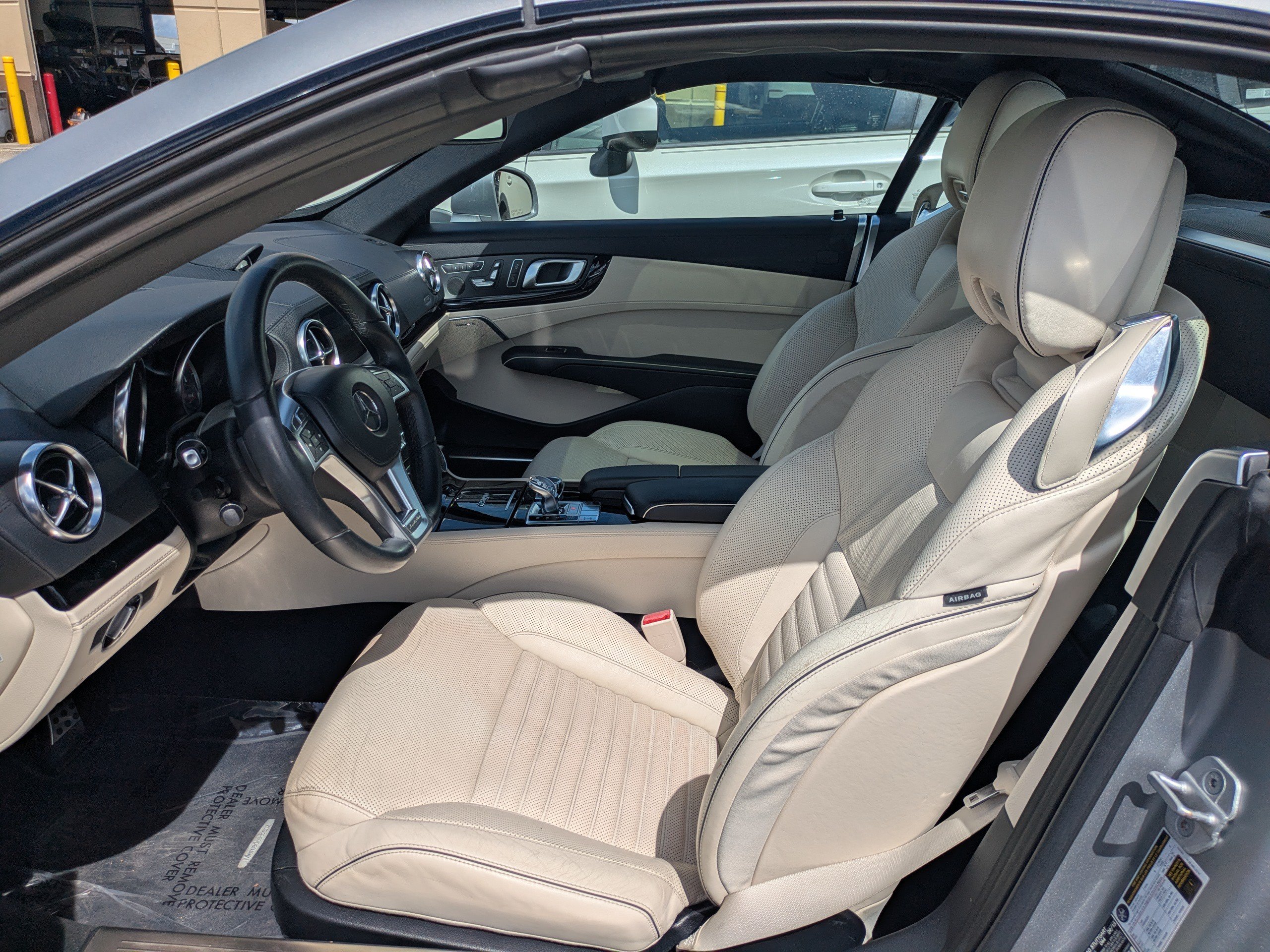 Used 2014 Mercedes-Benz SL 550 image 16