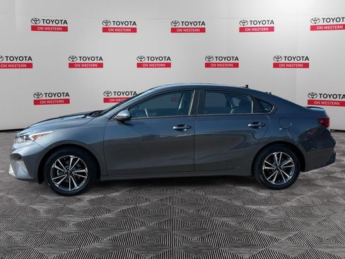 Used 2024 Kia Forte LXS FWD image 8