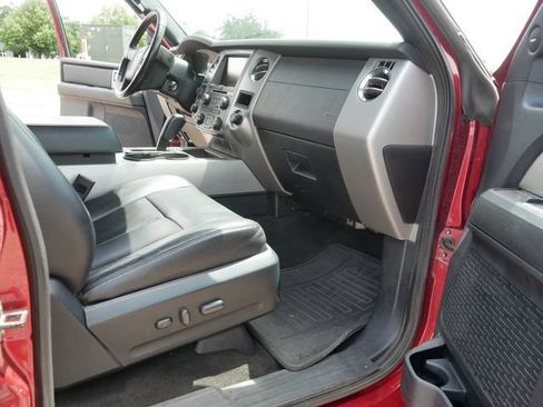Used 2015 Ford Expedition EL XLT w/ Equipment Group 202A AWD/4WD image 21